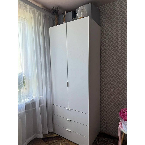 Распашной шкаф для одежды Гелар Белый 2 ДСП 77,5х49,5х203,4 Doros
