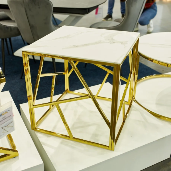 Журнальный столик ESCADA B II белый эффект мрамора / золото 55X55 ESCADABMAZL Signal